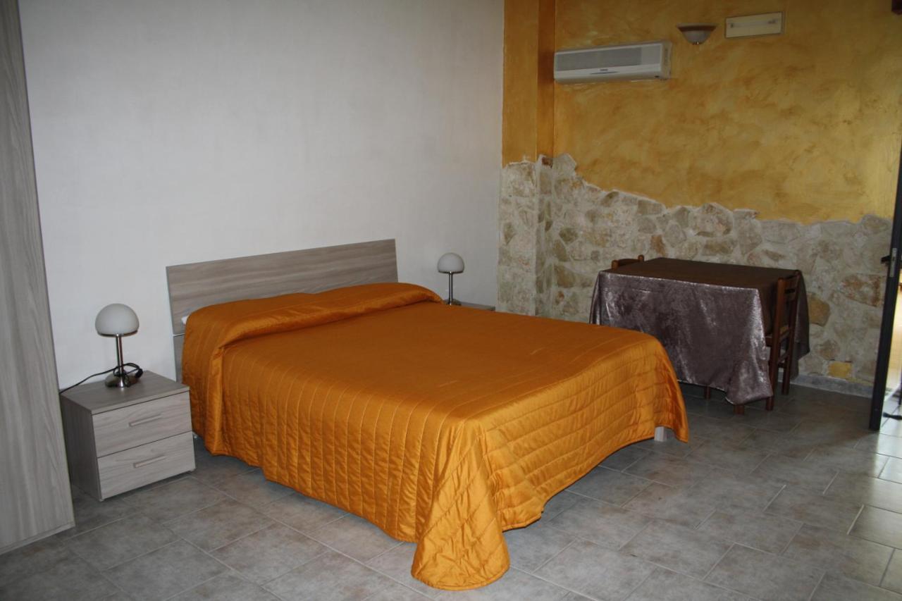 B&B Borgo Pileri Mazzarino Екстериор снимка