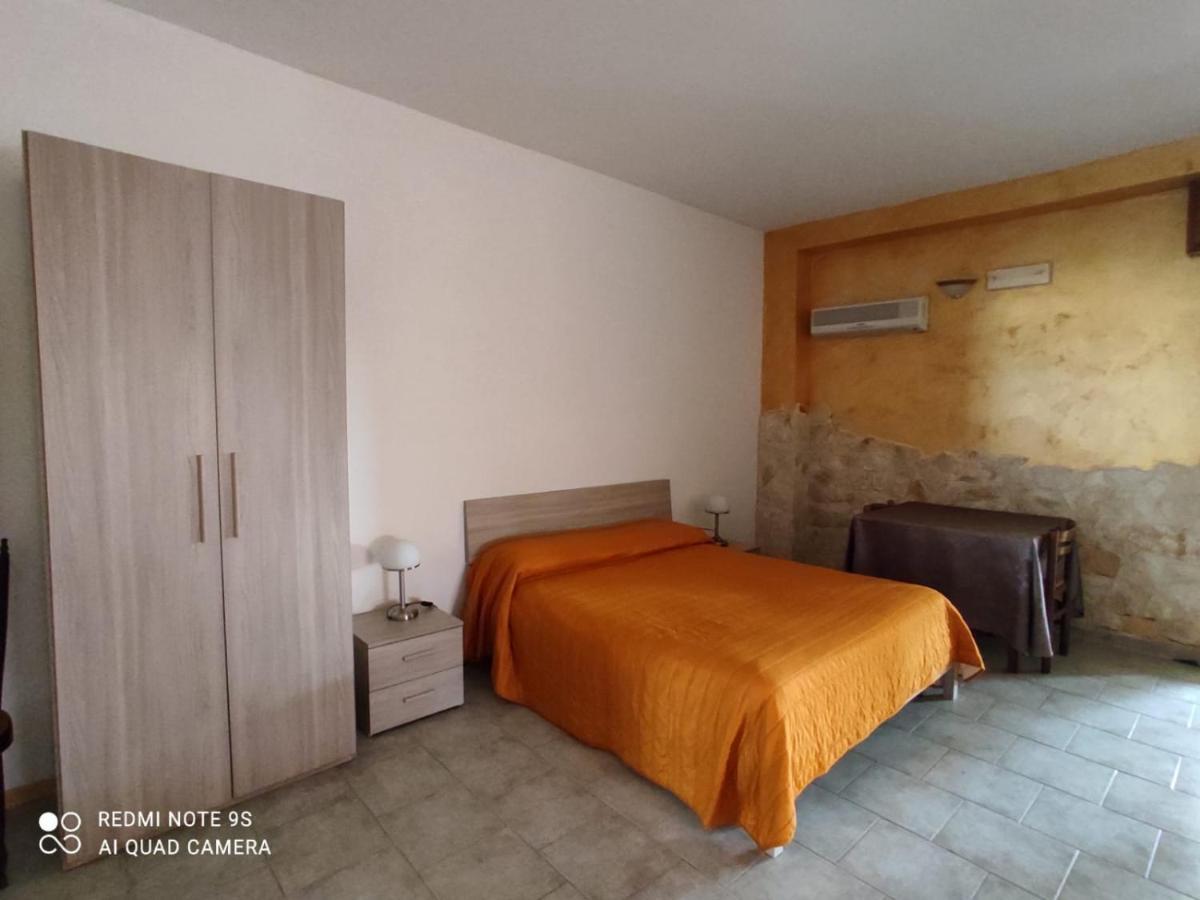 B&B Borgo Pileri Mazzarino Екстериор снимка